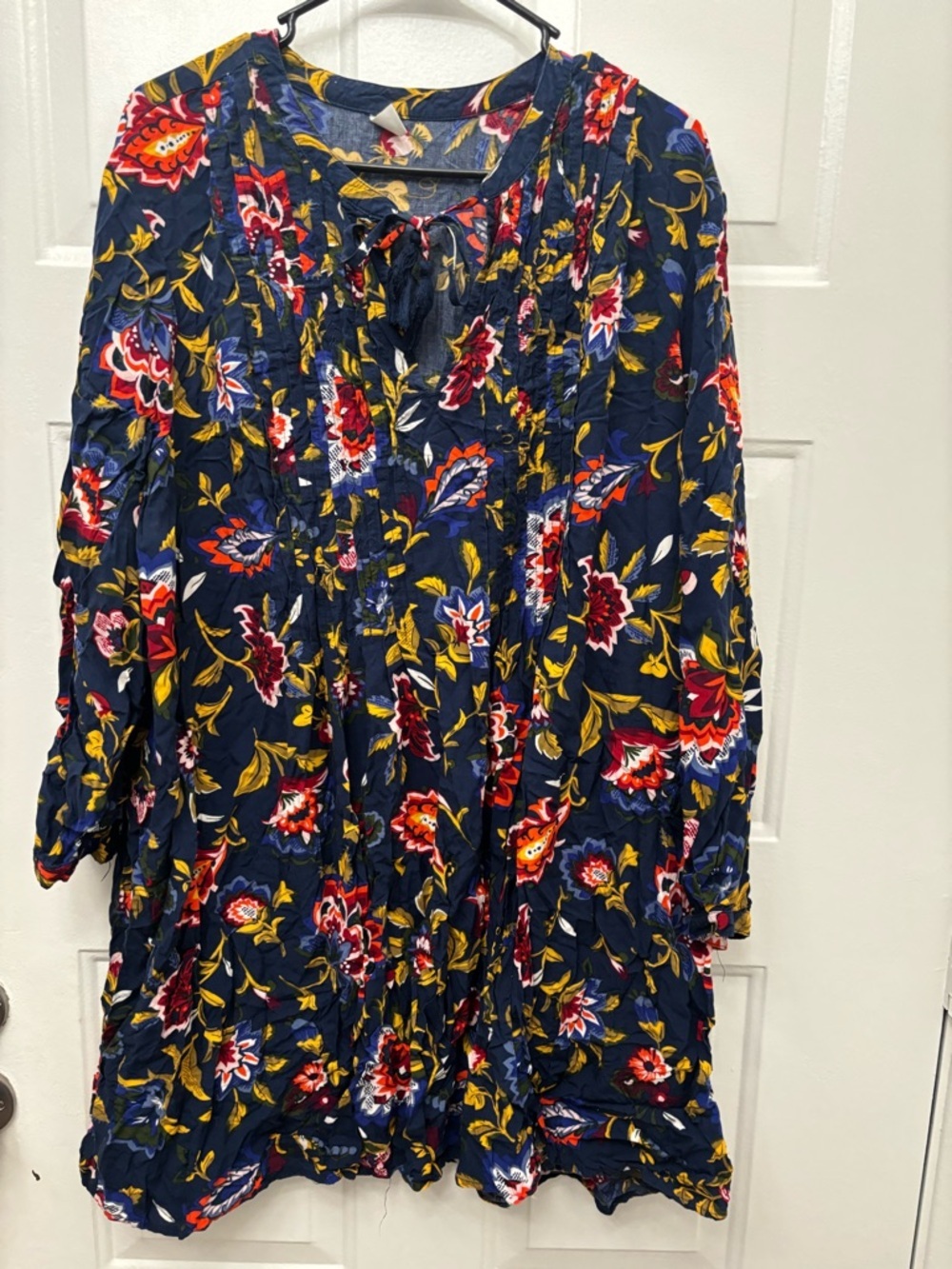 Old Navy 100% Rayon Navy Floral Long-Sleeve Tie-Front Dress